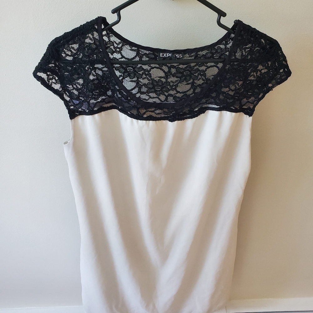 Express lacy black scoop neck dress. Size medium - Picture 3 of 9